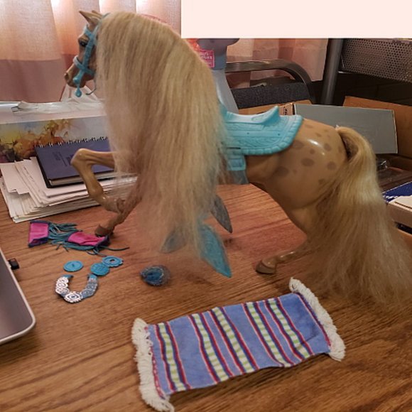 Rare Retired Vintage 19/98 Western Fun Barbie & Western Fun Sun Runner Horse - Picture 3 of 4